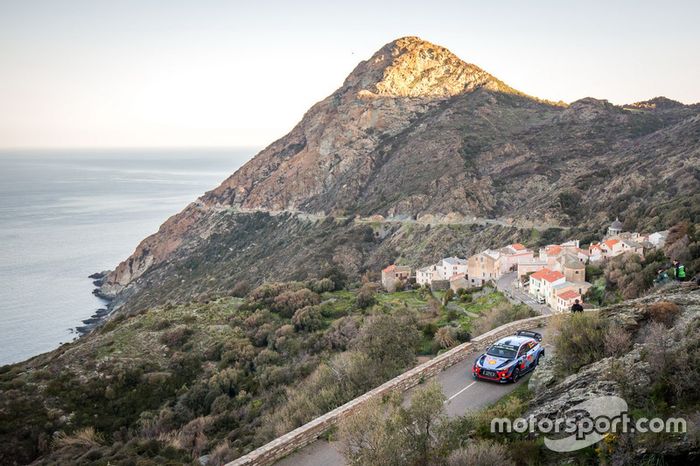 Thierry Neuville, Nicolas Gilsoul, Hyundai Motorsport Hyundai i20 Coupe WRC