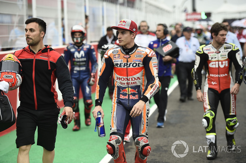 Marc Marquez, Repsol Honda Team, riders leaving the start grid, Argentinian MotoGP race 2018