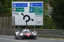 #8 Toyota Gazoo Racing Toyota TS050 Hybrid: Anthony Davidson, Sébastien Buemi, Kazuki Nakajima