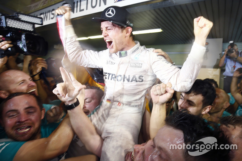 Nico Rosberg, Mercedes AMG F1 celebrates his World Championship with the team