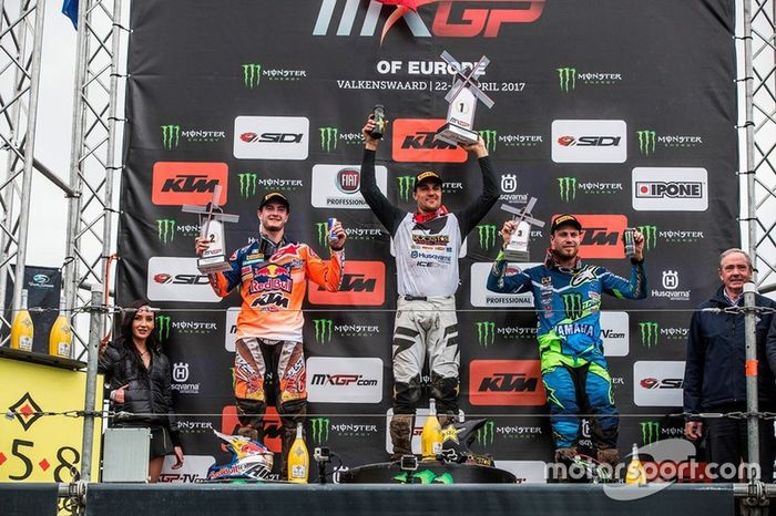 Podio: Jeffrey Herlings, Red Bull KTM Factory Racing, Gautier Paulin, Rockstar Energy Husqvarna Factory Racing, Jeremy van Horebeek, Monster Yamaha Factory Racing