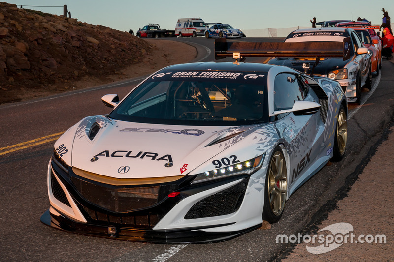 #902 Acura NSX: James Robinson