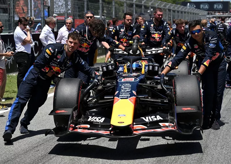 Isack Hadjar, Red Bull Racing