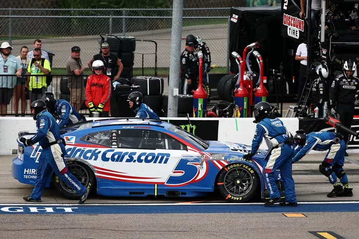 Kyle Larson, Hendrick Motorsports