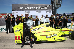 Володар поула Сімон Пажно, Team Penske Chevrolet