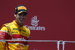 Le vainqueur Antonio Giovinazzi, PREMA Racing