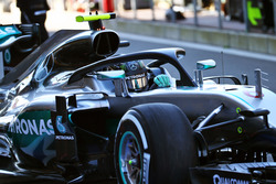 Нико Росберг, Mercedes AMG F1 W07 Hybrid с системой защиты головы