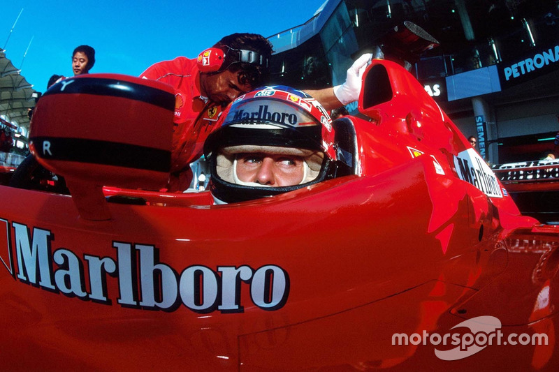 Schumacher volvió a la competición en el penúltimo Gran Premio de la temporada de 1999 en Malasia, durante octubre, para intentar ayudar a Irvine a arrebatarle el título a Hakkinen.