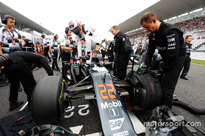 Jenson Button, McLaren MP4-31