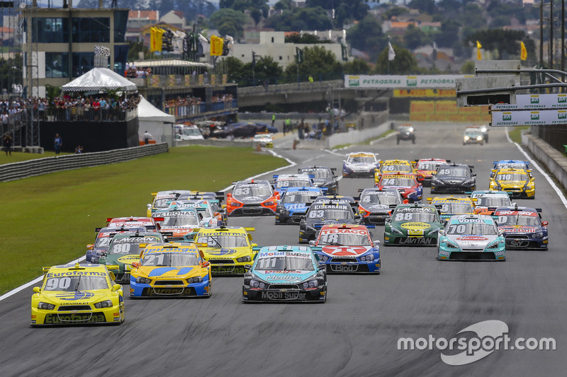 Largada em Curitiba - abertura da Stock Car 2016 - Corrida de duplas