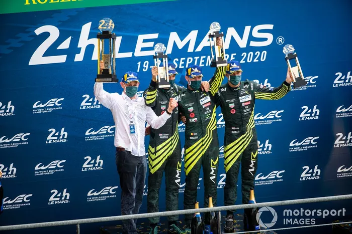 Podio: #97 Aston Martin Racing Aston Martin Vantage AMR: Alex Lynn, Maxime Martin, Harry Tincknell