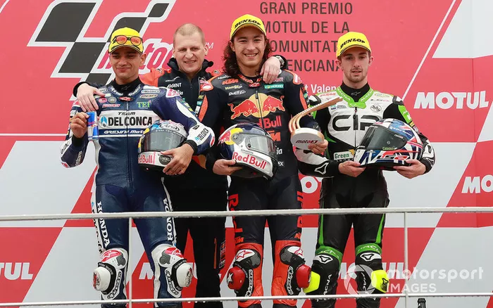Podio: ganador, Can Oncu, Red Bull KTM Ajo, segundo Jorge Martin, Del Conca Gresini Racing, tercero, John McPhee, CIP Green Power, Aki Ajo, Ajo Motorsport Team Principal