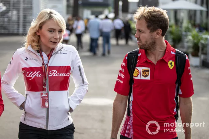 Ruth Buscombe, estratega de carrera de Alfa Romeo Racing y Sebastian Vettel, Ferrari