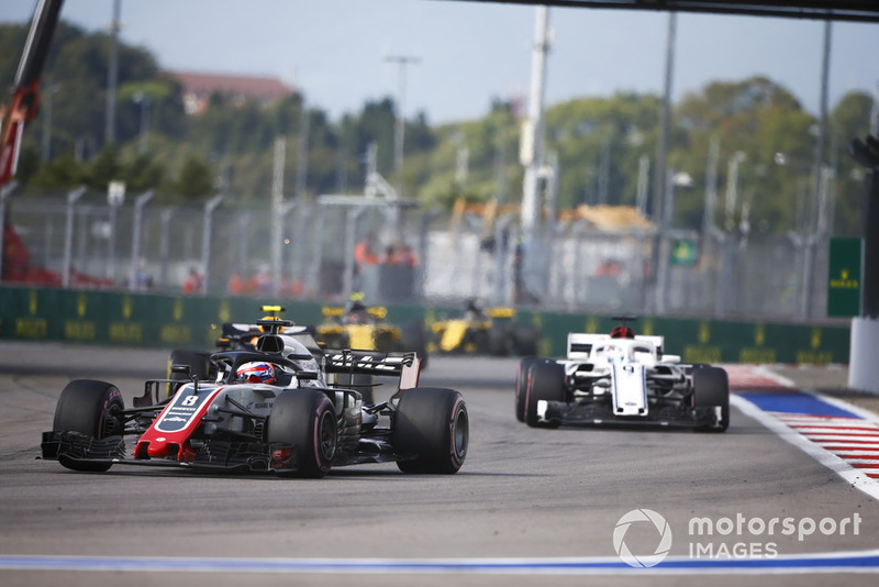 P11: Romain Grosjean, Haas F1 Team VF-18