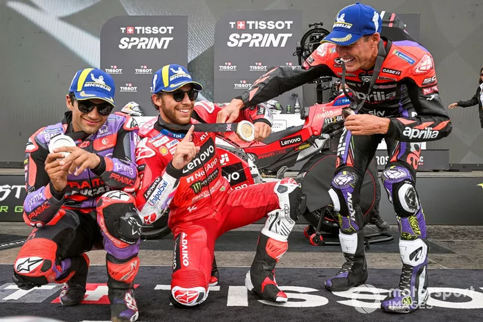 Enea Bastianini, Ducati Team, Jorge Martin, Pramac Racing, Aleix Espargaro, Aprilia Racing Team