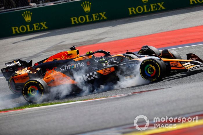 Max Verstappen, Red Bull Racing RB20, lucha con Lando Norris, McLaren MCL38