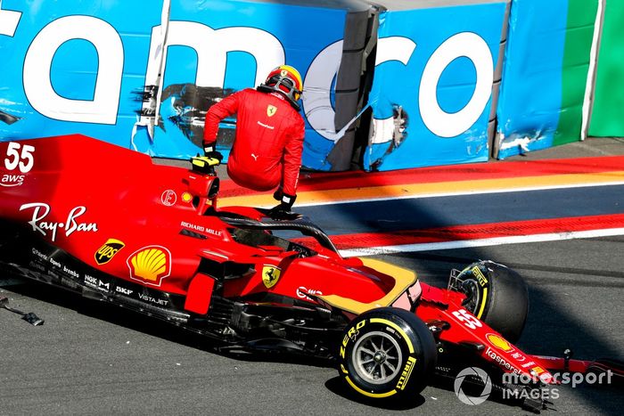 Choque de Carlos Sainz Jr., Ferrari SF21