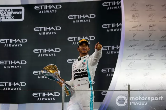 Podio: ganador de la carrera Lewis Hamilton, Mercedes AMG F1