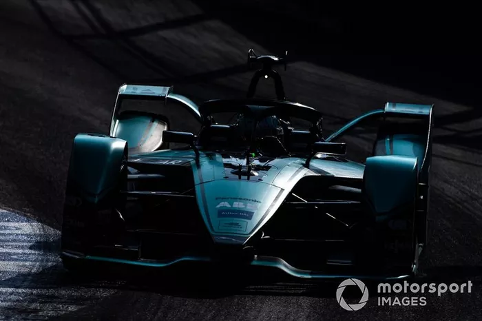 James Calado, Jaguar Racing, Jaguar I-Type 4