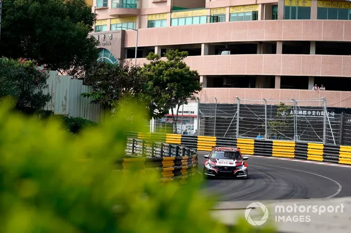 Tiago Monteiro, KCMG Honda Civic Type R TCR