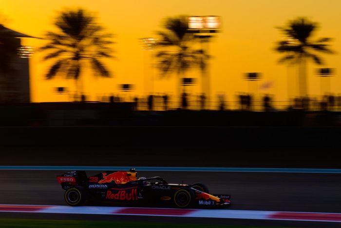 Max Verstappen, Red Bull Racing RB16B