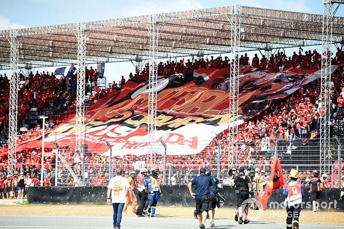 Campeón del mundial Marc Márquez, Repsol Honda Team celebra