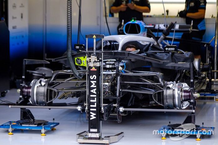 Williams FW42 en el garaje