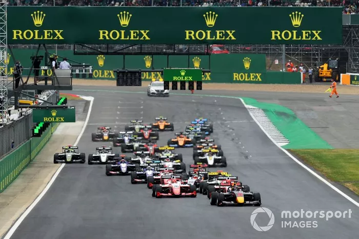 Partenza di gara 1 a Silverstone