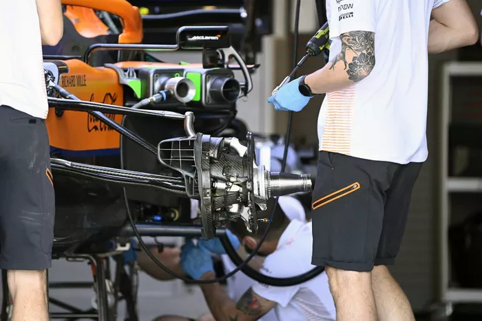 Detalle del McLaren MCL35M