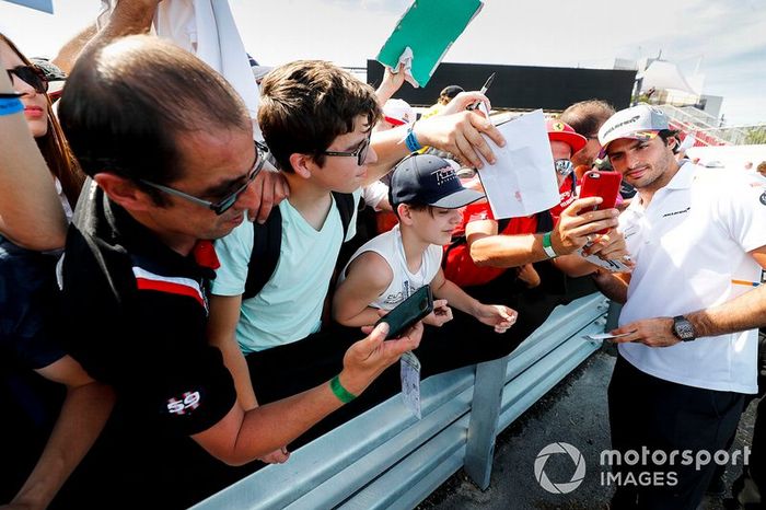 Carlos Sainz Jr., McLaren 
