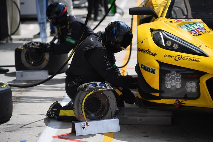#33 TF Sport Corvette Z06 LMGT3.R: Ben Keating, Jonny Edgar, Daniel Juncadella