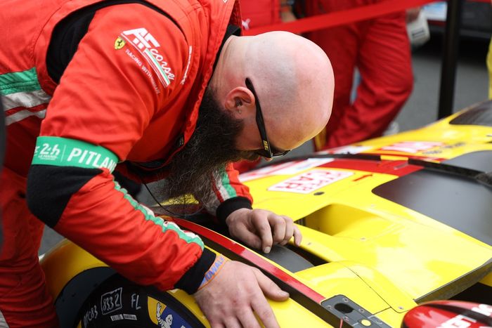 #83 AF Corse Ferrari 499P: Robert Kubica, Yifei Ye, Philip Hanson