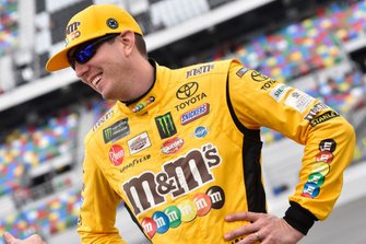 Kyle Busch, Joe Gibbs Racing, Toyota Camry M&M's Chocolate Bar