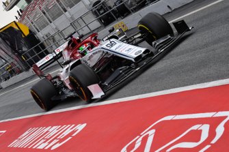 Antonio Giovinazzi, Alfa Romeo Racing C38