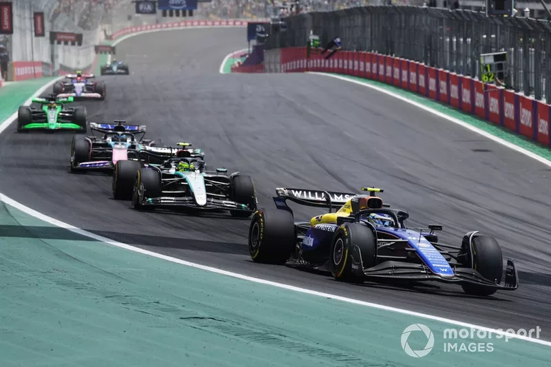 Franco Colapinto, Williams FW46, Lewis Hamilton, Mercedes F1 W15 