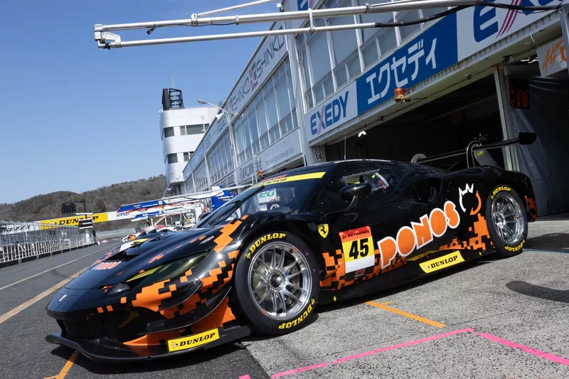 #45プライド・フェラーリ296