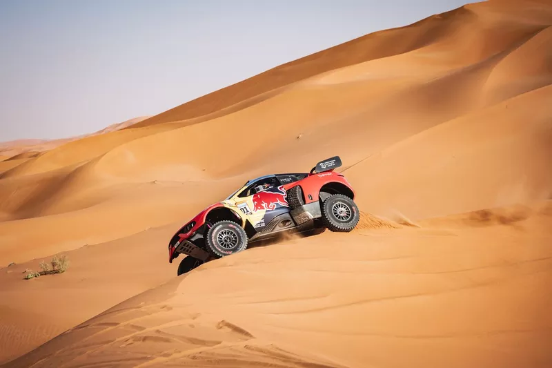 #201 Bahrain Raid Xtreme Prodrive: Sebastien Loeb, Fabian Lurquin