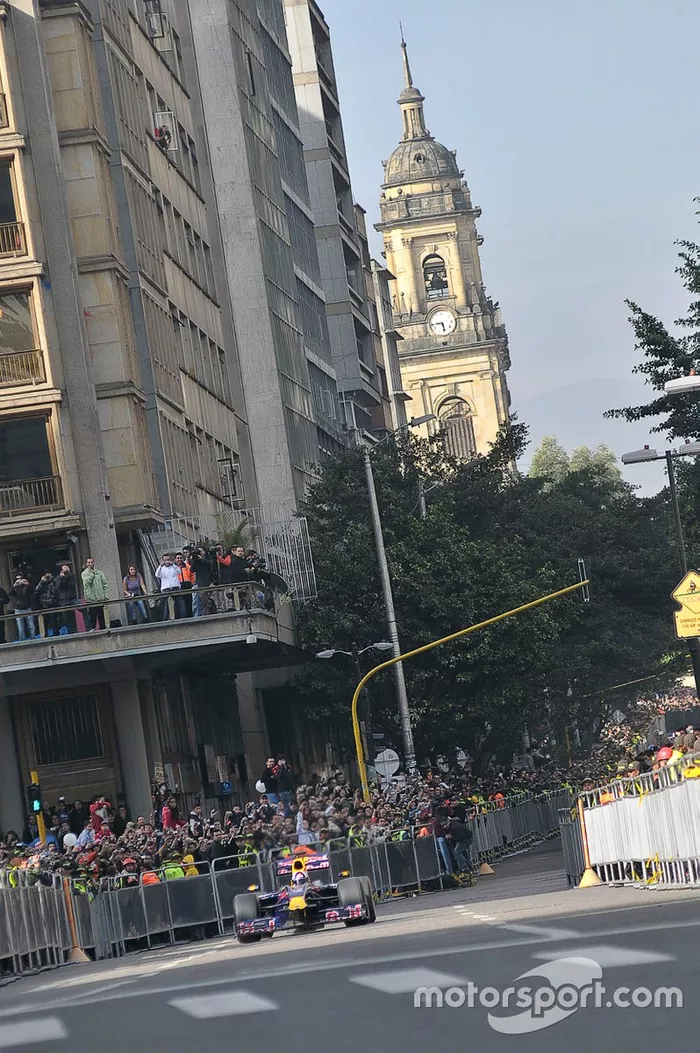 David Coulthard, Red Bull RB1, Circuito Bogotá 