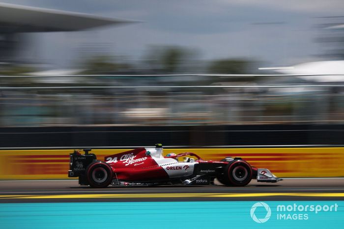 Zhou Guanyu, Alfa Romeo C42