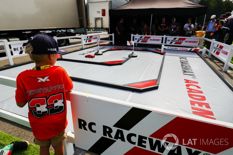 RC Raceway Academy