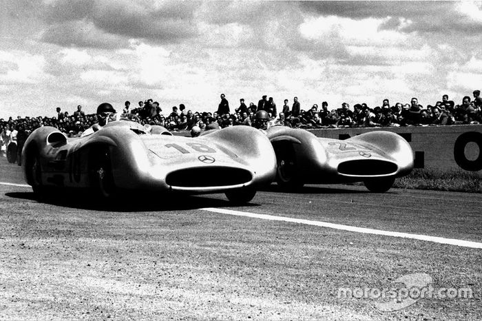 Juan Manuel Fangio, Karl Kling, Mercedes-Benz W196.