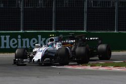 Lance Stroll, Williams FW40, Nico Hulkenberg, Renault Sport F1 Team RS17