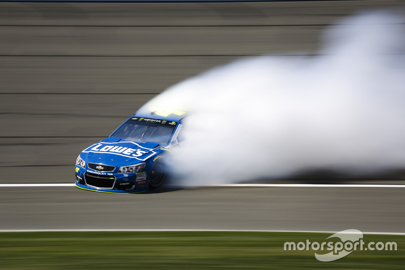 Tête-à-queue de Jimmie Johnson, Hendrick Motorsports Chevrolet