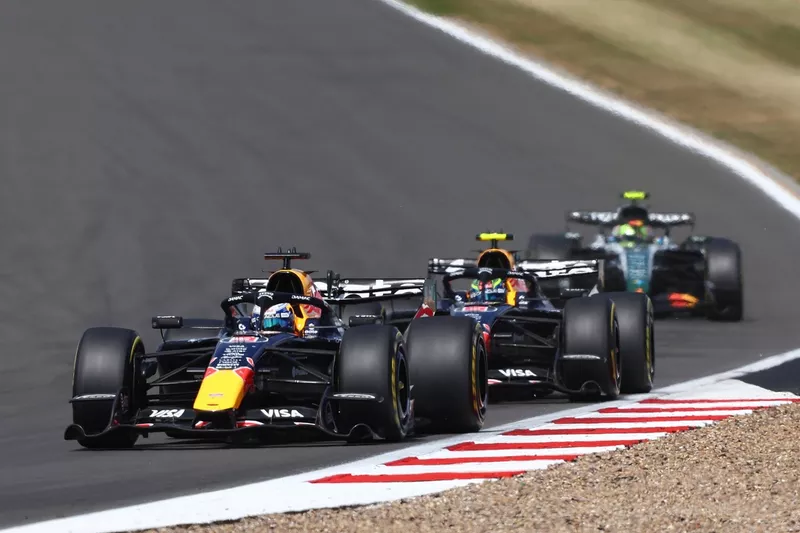 Max Verstappen, Red Bull Racing, Isack Hadjar, Red Bull Racing
