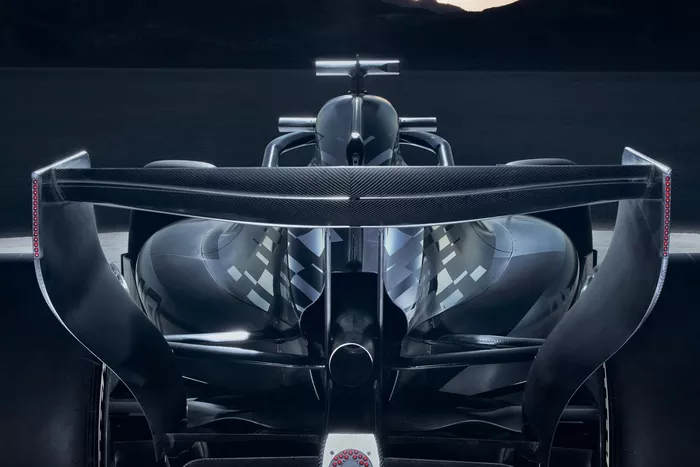 زي كاديلاك F1