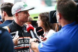 Nico Hulkenberg, Sahara Force India F1 con los medios