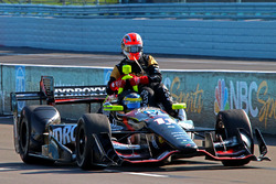Sébastien Bourdais, KV Racing Technology Chevrolet lleva a James Hinchcliffe, Schmidt Peterson Motor
