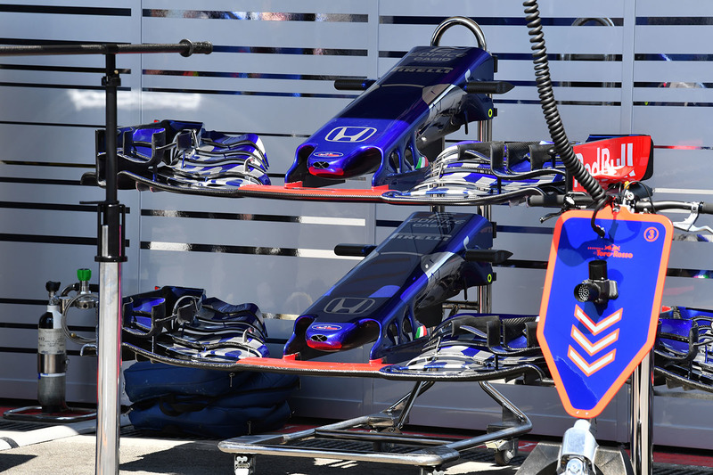 Scuderia Toro Rosso STR13