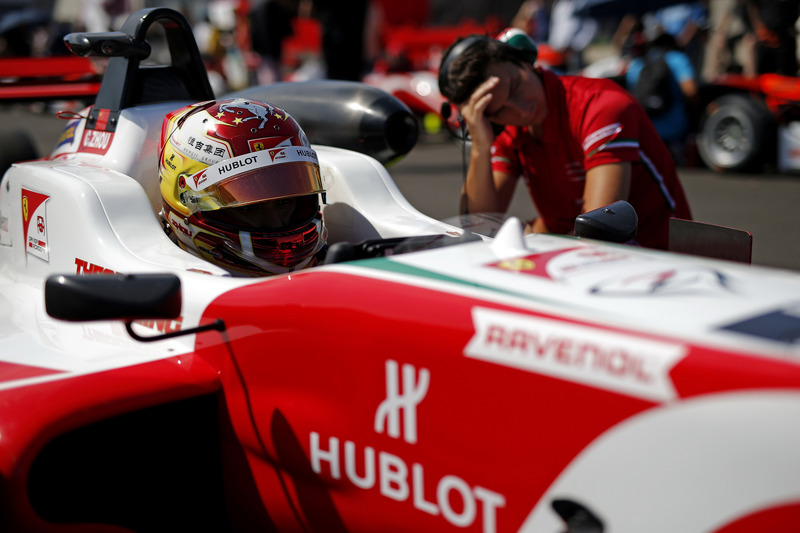 Guanyu Zhou, PREMA Theodore Racing Dallara F317 - Mercedes-Benz