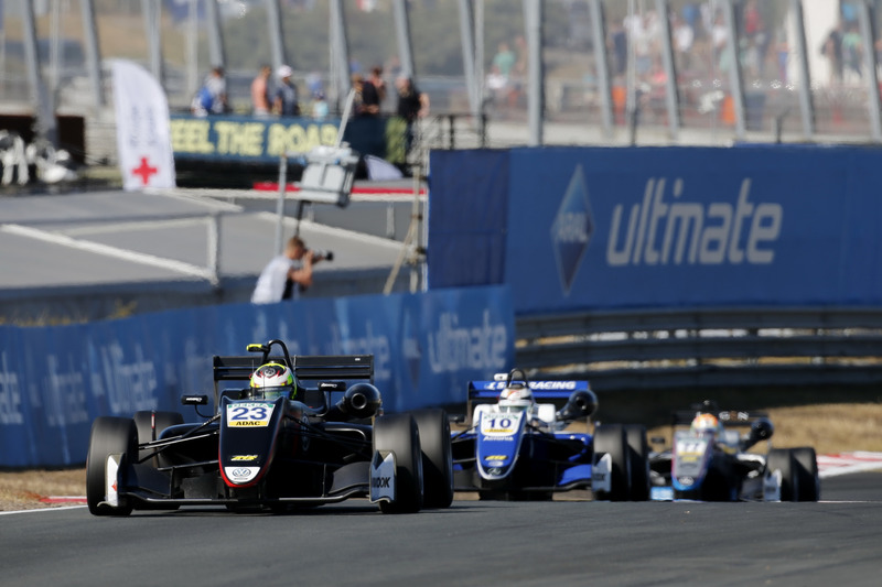 Jonathan Aberdein, Motopark Dallara F317 - Volkswagen
